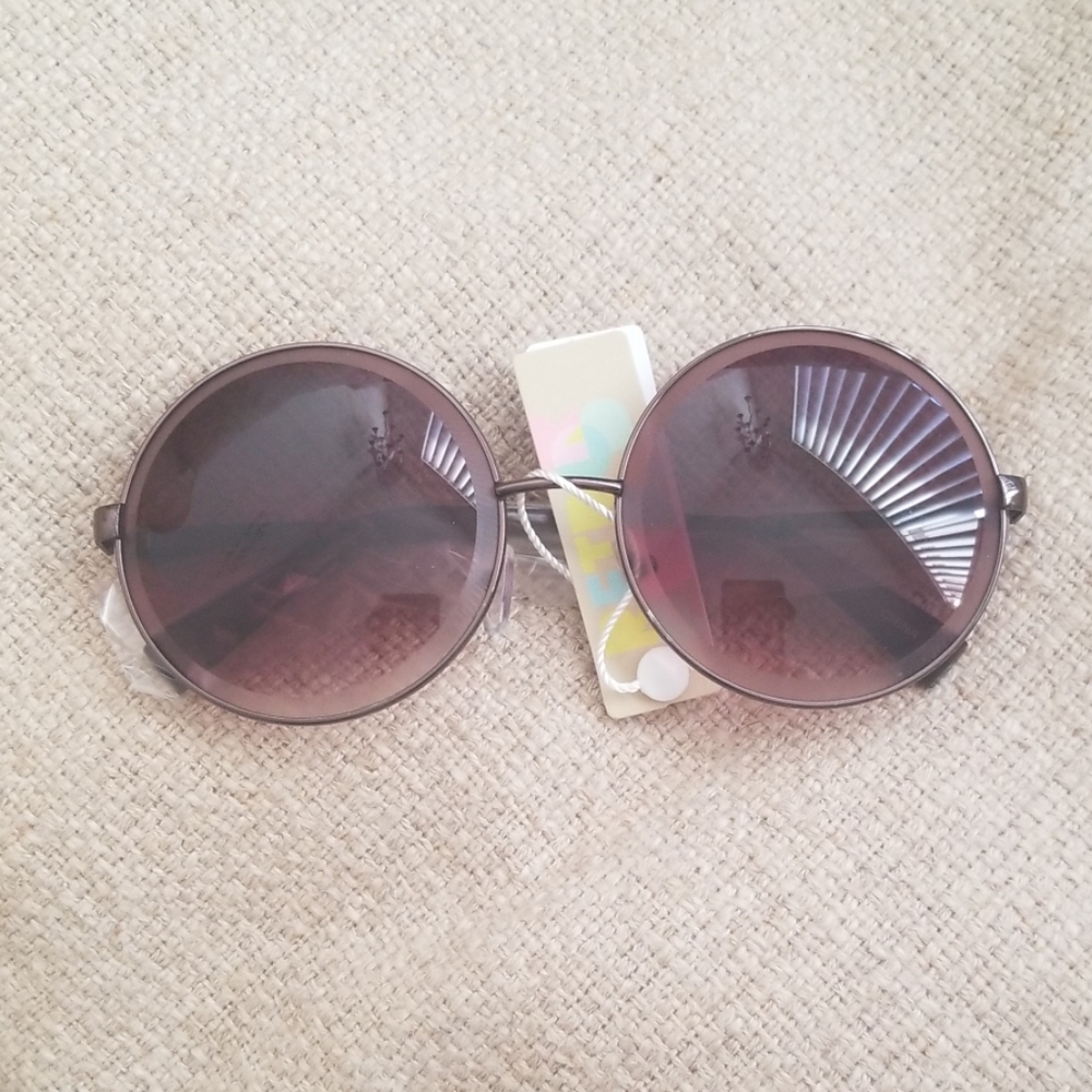 RETRO Pop Sunglasses - Picture 2 of 6